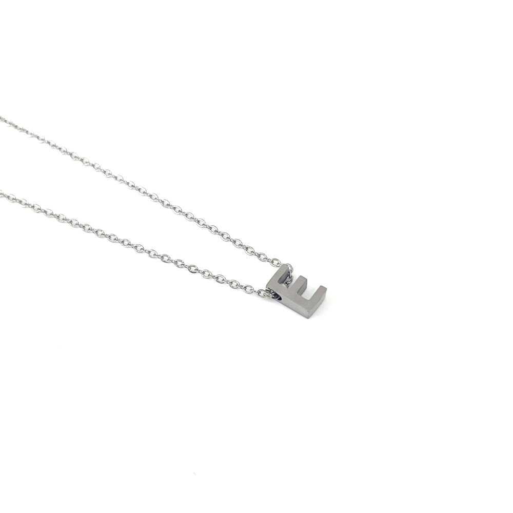 Colar Prateado Letra E - Outlet - Ortiz Jóias - Sweet Apple ® Relojoaria | Joalharia | Ourivesaria