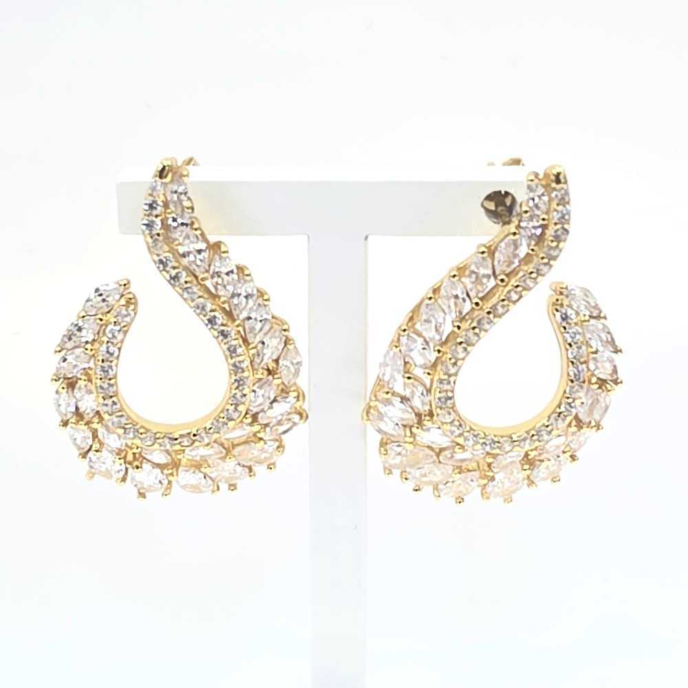 Brincos em Prata Dourada 925 com Zircónias - Brincos - Sweet Apple Silver - Sweet Apple ® Relojoaria | Joalharia | Ourivesaria