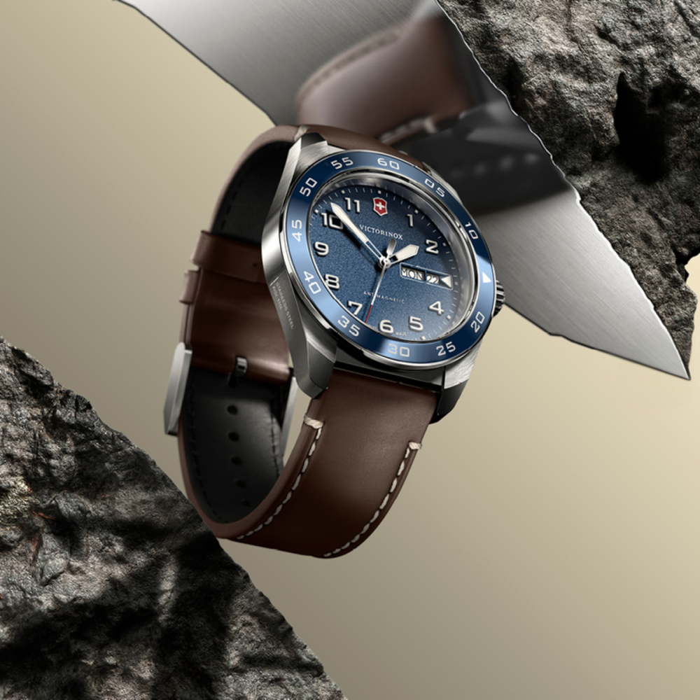 RELÓGIO SWISS ARMY SS BLUE DIAL, BROWN STRAP