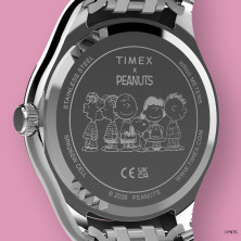 Relógio Peanuts x Timex Legacy Snoopy com pulseira de aço inoxidável